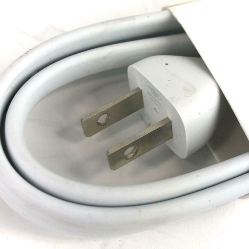 NEW - Genuine OEM Apple 2 Prong 125V 2.5A A3 Power Cable White