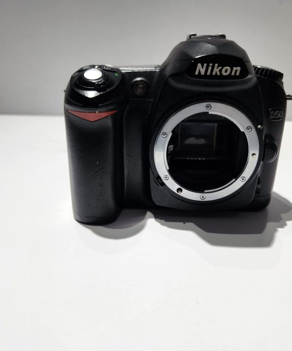 Nikon D50 DSLR Camera ( Body Only ). Without Lens
