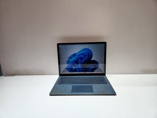 Microsoft Surface Laptop 1769 | Intel Core i7 @2.5GHz | 7th Gen | 8GB RAM | 256GB SSD - Image 2