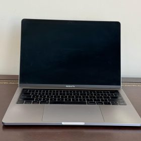 Late 2016 13" Apple MacBook Pro (A1706) With Touch Bar – Genuine/OEM Replacement Screen