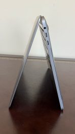 MacBook Pro 13-inch (2020) | 2.0GHz Quad-Core Intel Core i5 | 16GB RAM | 512GB SSD | Touch Bar