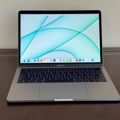 Apple MacBook Pro 2019 | 13-inch | Intel Core i5 | 8GB RAM | 256GB SSD
