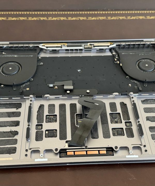MacBook Pro 15-inch (Late 2016) | Touch Bar A1707 (EMC 3072) – Chassis Only