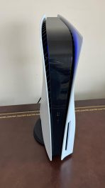 SONY PlayStation 5/PS5  Disc Edition Console (Model CFI-1215A) With 2 Controllers (CFI-ZCT1W). - Image 9