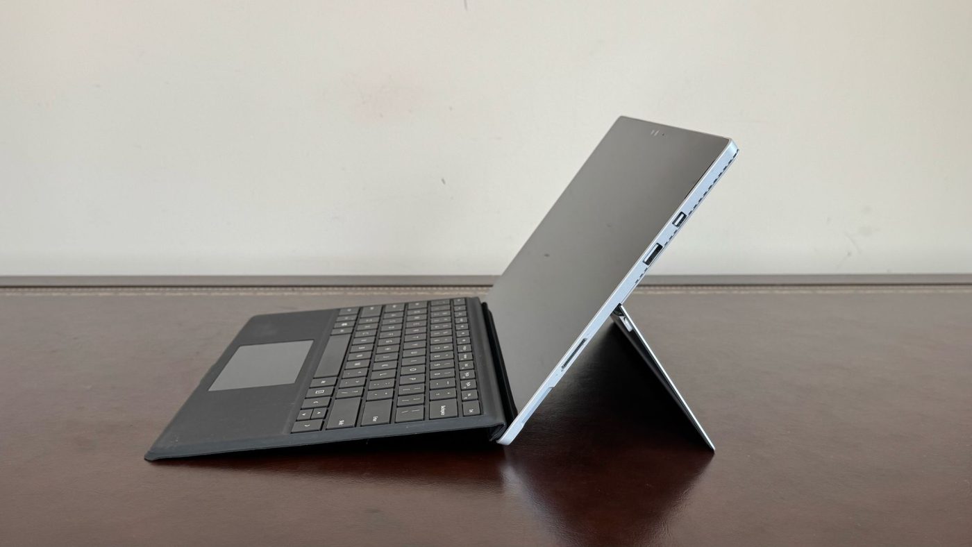 Microsoft Surface Pro 5 (1796)