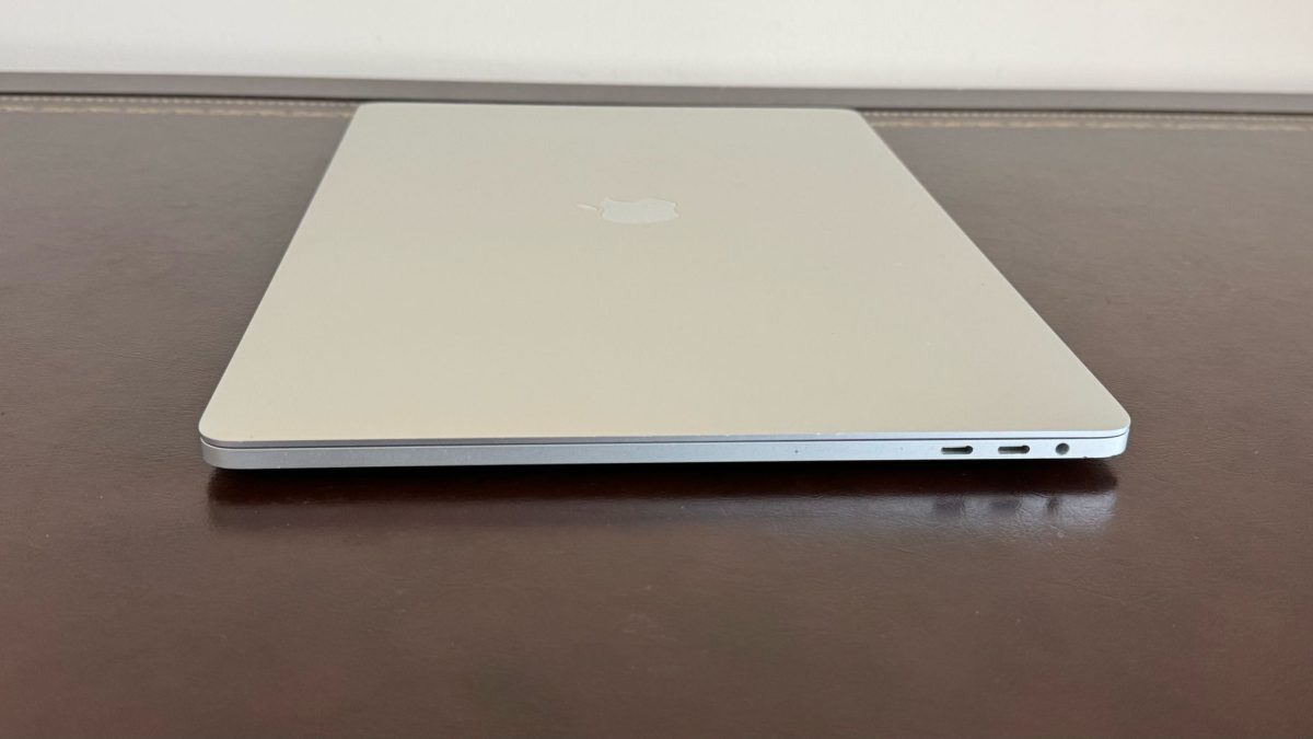 MacBook Pro 15-inch (2018) | 2.6GHz 6-Core Intel Core i7 | 32GB 