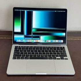 2020 MacBook Pro | 13-inch | M1 Processor