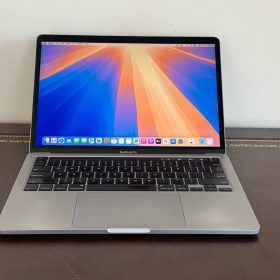 MacBook Pro 2020 | Core i7 | 16GB RAM | 512GB SSD | 13 inch | Touchbar