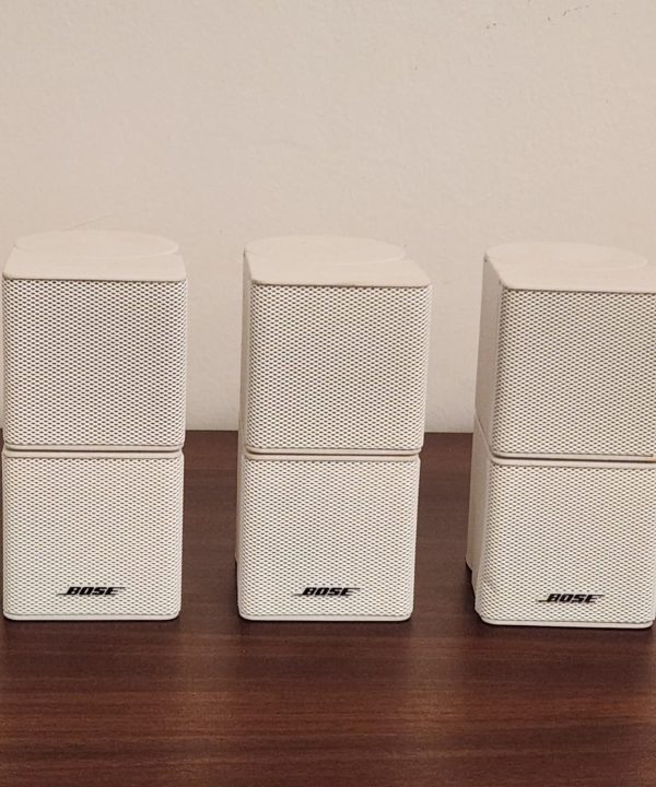 Lot of 5 Bose