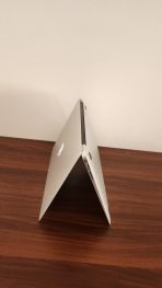 Apple MacBook Air 13-inch (Early 2015) | Intel Core i7 @ 2.2GHz | 8GB RAM | 256GB SSD Storage - Image 7