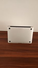 Apple MacBook Air 13-inch (Early 2015) | Intel Core i7 @ 2.2GHz | 8GB RAM | 256GB SSD Storage - Image 5