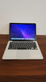 2015 MacBook Pro Retina | 13-inch | Dual Core Intel Core i5 @ 2.7 GHz | 8GB RAM | 128GB SSD Storage