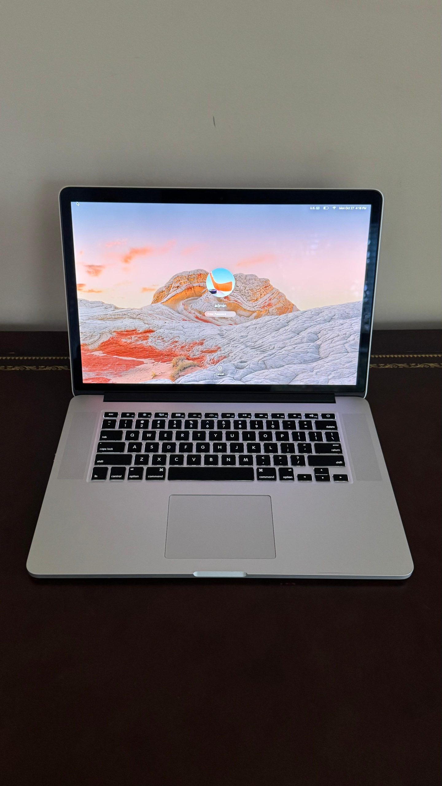 2015 Apple MacBook Pro Retina (A1398) | Quad-Core Intel Core i7 @ 2.2GHz | 15-inch | 16GB RAM | 256GB SSD | Intel Iris Pro Graphics 2015 Apple MacBook Pro Retina (A1398) | Quad-Core Intel Core i7 @ 2.2GHz | 15-inch | 16GB RAM | 256GB SSD | Intel Iris Pro Graphics