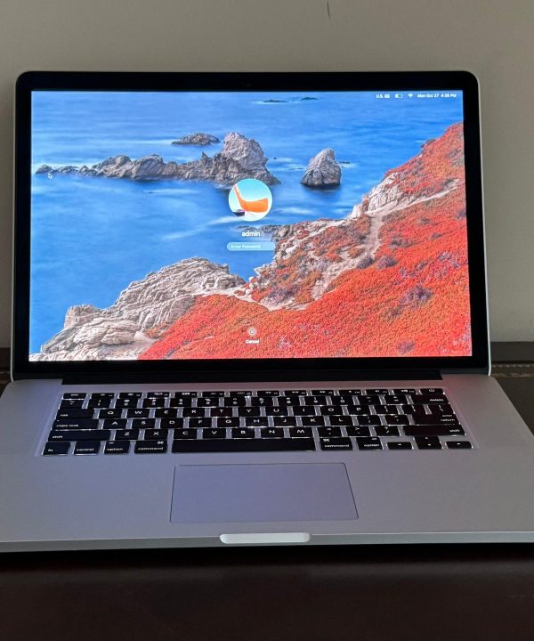 2015 Apple MacBook Pro Retina (A1398) | Quad-Core Intel Core i7 @ 2.5GHz | 15-inch | 16GB RAM | 256GB SSD | Intel Iris Pro Graphics