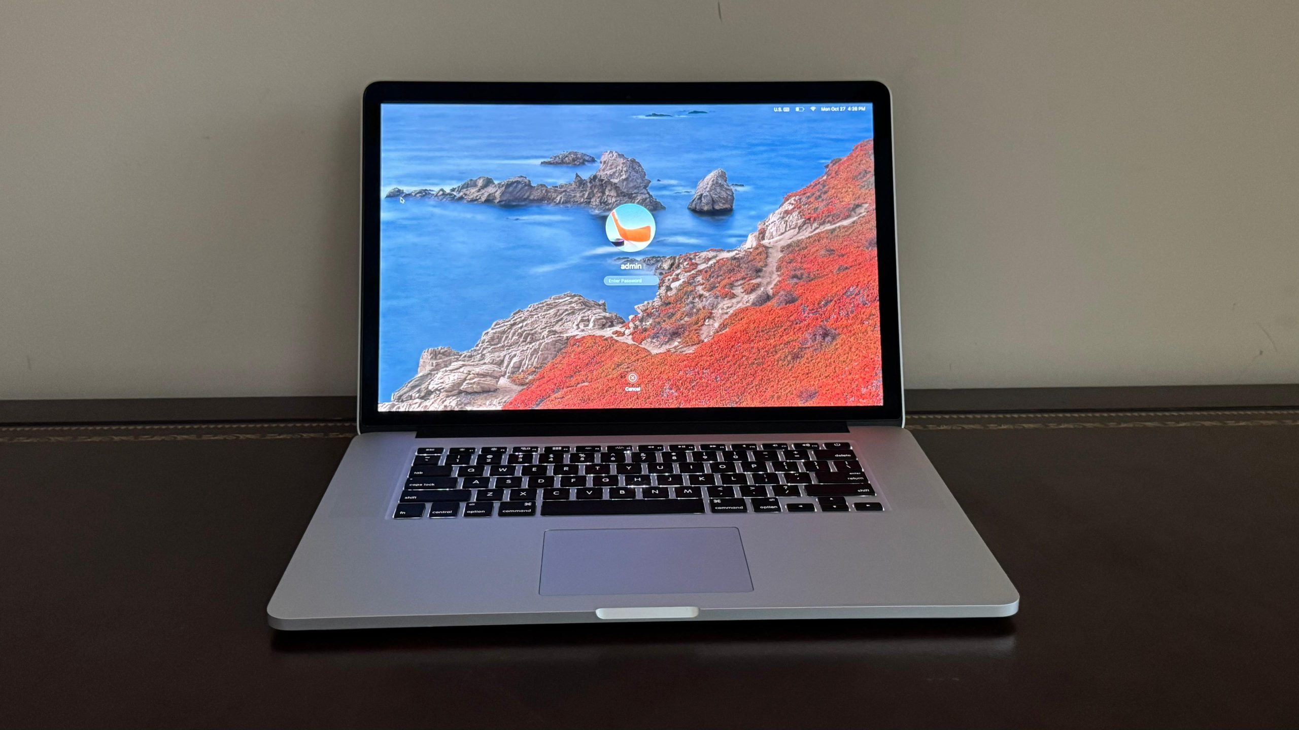 2015 Apple MacBook Pro Retina (A1398) | Quad-Core Intel Core i7 @ 2.5GHz | 15-inch | 16GB RAM | 256GB SSD | Intel Iris Pro Graphics 2015 Apple MacBook Pro Retina (A1398) | Quad-Core Intel Core i7 @ 2.5GHz | 15-inch | 16GB RAM | 256GB SSD | Intel Iris Pro Graphics