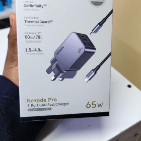 UGREEN 3-Port GaN Fast Charger