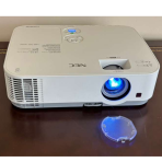 NEC ME331X 3LCD Projector 3300 Lumens HDMI XGA Conference Room Portable
