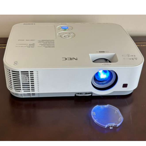 NEC ME331X 3LCD Projector 3300 Lumens HDMI XGA Conference Room Portable