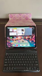 Apple iPad (10th Generation) A2696 | 256GB | Wi-Fi | 10.9 Inches | Bluetooth Keyboard | Cover| USA Pre-Owned - Image 3