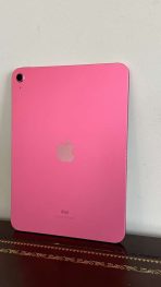 Apple iPad (10th Generation) A2696 | 256GB | Wi-Fi | 10.9 Inches | Bluetooth Keyboard | Cover| USA Pre-Owned - Image 8