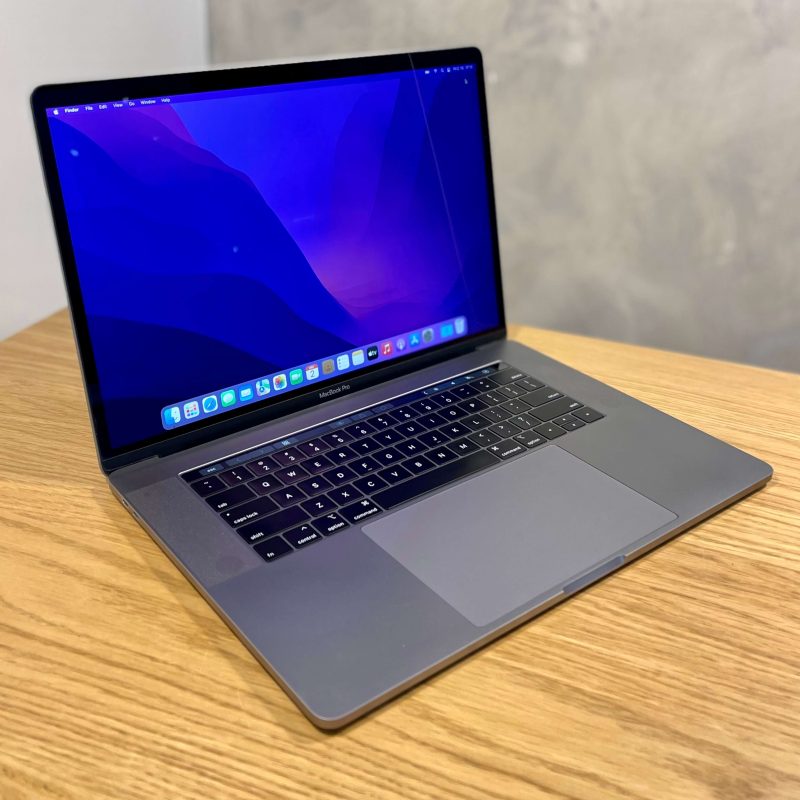 macbook pro 15-inch (2018)