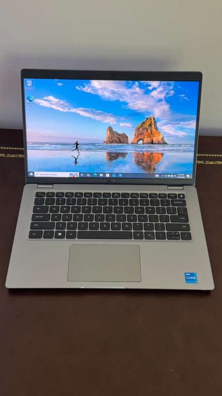 Dell Latitude 5430 Laptop 14” Intel Core i5 12th Gen 16GB RAM 512GB SSD Windows 11 Pro USA Pre-Owned