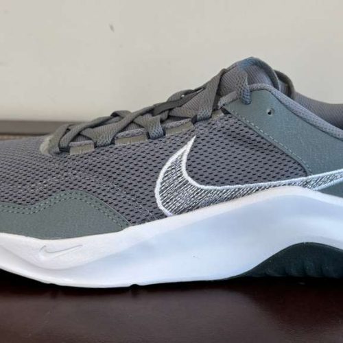 Genuine Original Nike Legend Essential 3 NN Men’s Size 10 Smoke Grey White Training Shoes USA Pre-Owned