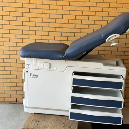 Midmark Ritter 204-011 Manual Medical Exam Table Chair 500 lb Capacity USA Made Like New