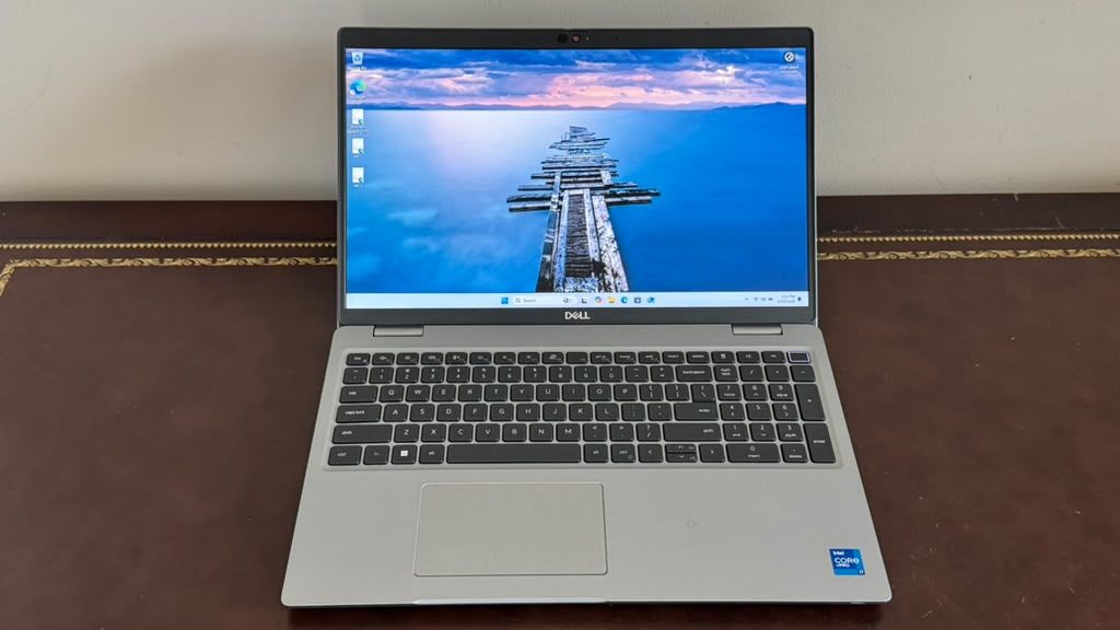 WhatsApp Image 2026-06-21 at 2.09.17 AM (1) Dell Latitude 5520 15.6” Laptop i7-1185G7 16GB RAM 512GB SSD Windows 11 Pro USA Pre-Owned