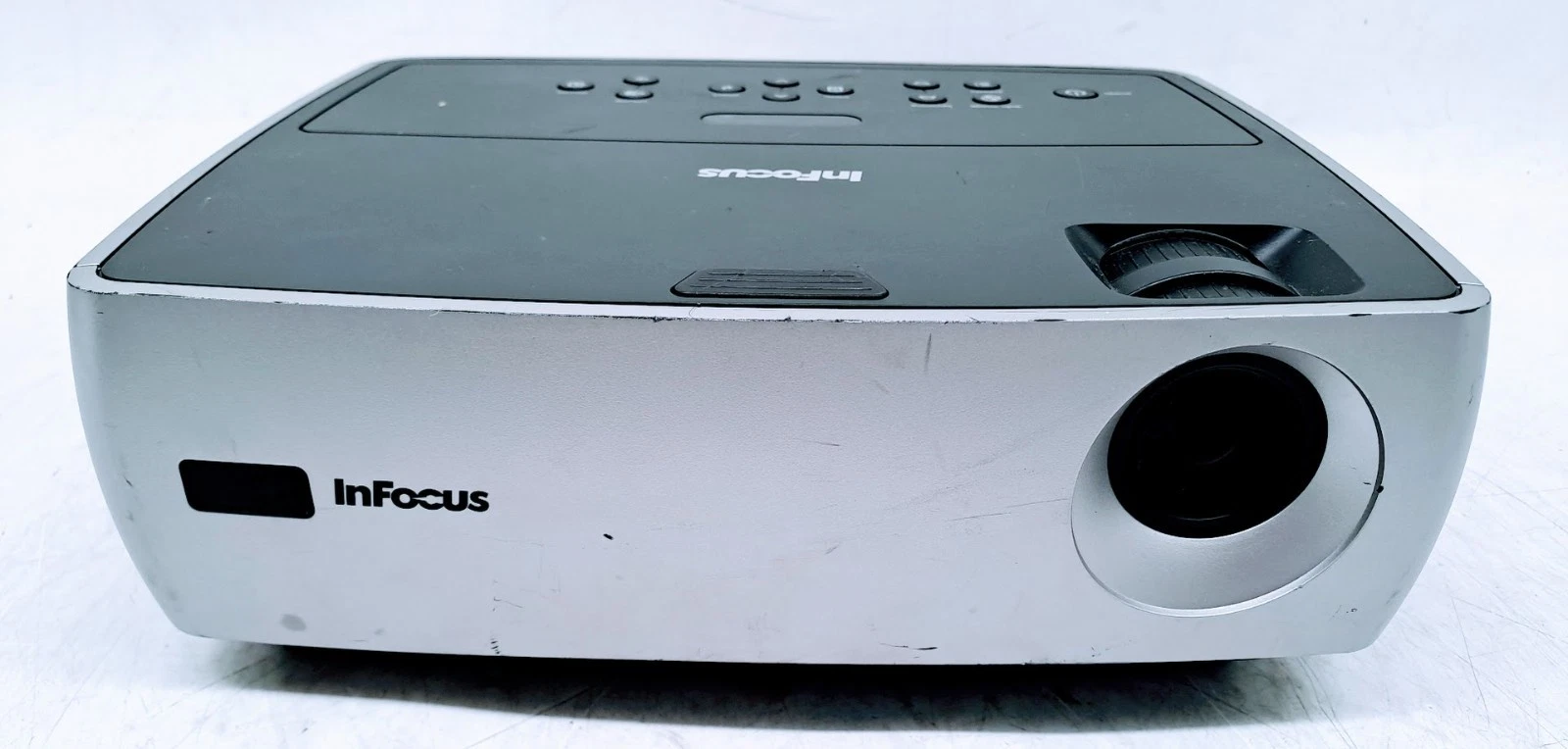 19 Infocus IN26 DLP Projector with Carrying Bag | USA Pre-Owned