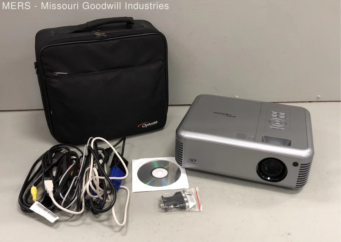 Optoma DX607 DLP Projector with Carrying Bag | USA Pre-Owned