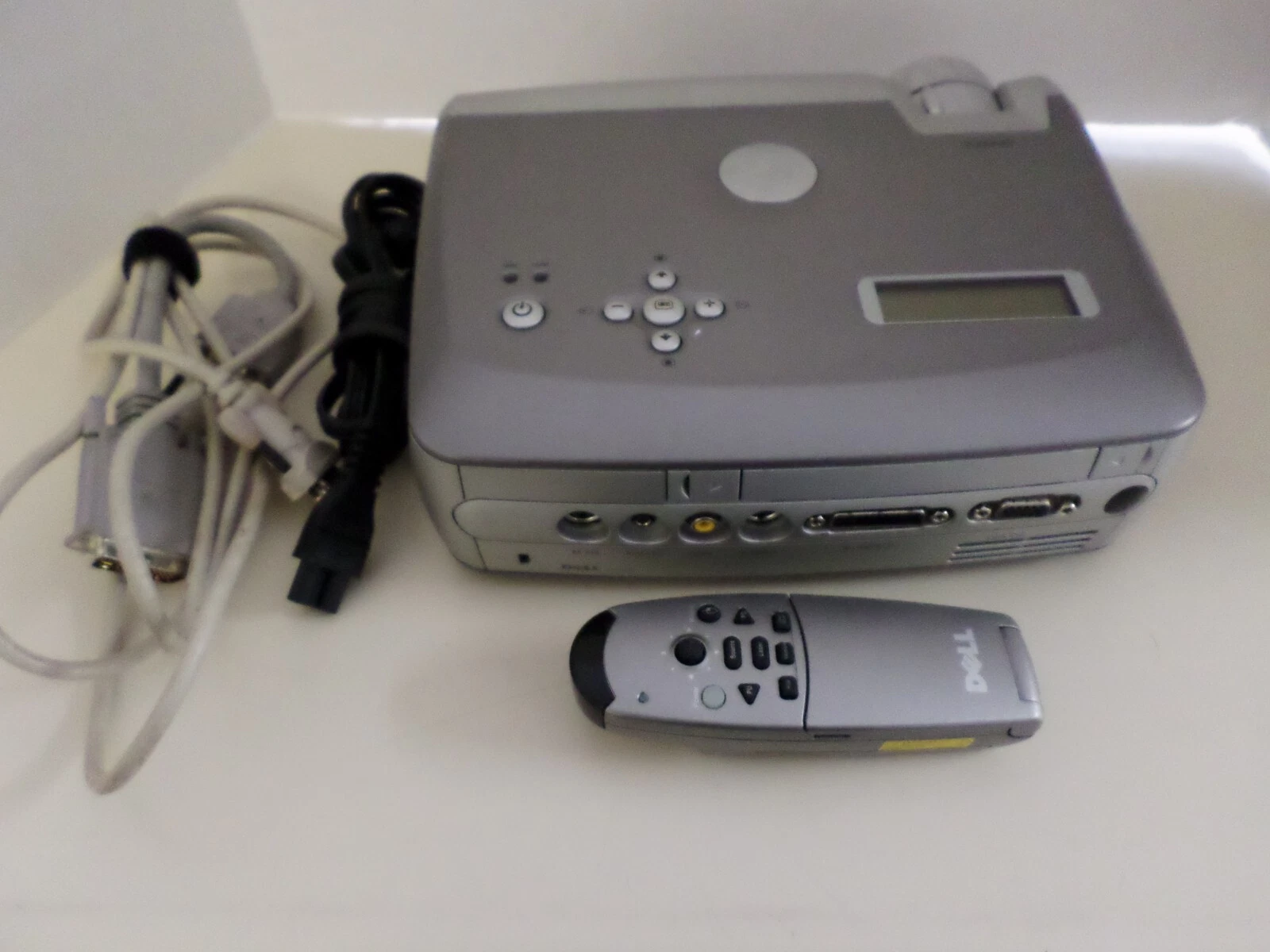 6 Dell DLP Front Projector 3300MP with Carrying Bag | USA Pre-Owned