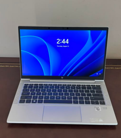 HP EliteBook 830