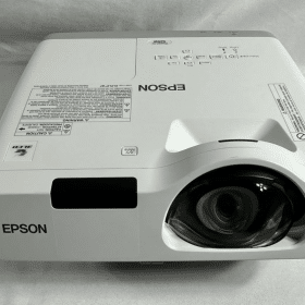 Epson PowerLite 525W WXGA Short Throw Projector | 2800 Lumens | HDMI | Grade A | EX-USA