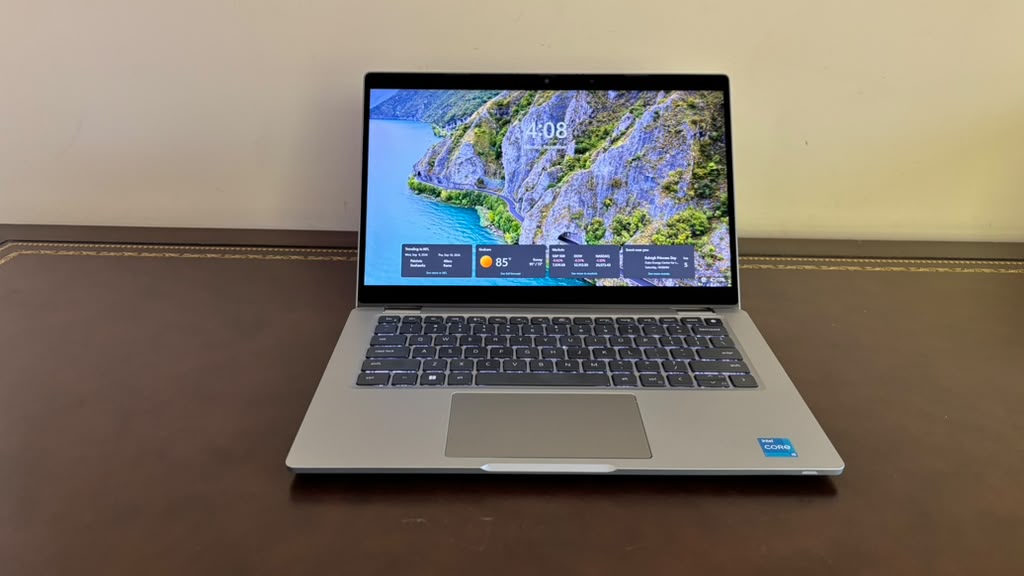 Dell Latitude 5330 X360 2-in-1 Core i5 12th Gen 8GB RAM 256GB SSD Touchscreen EX-USA
