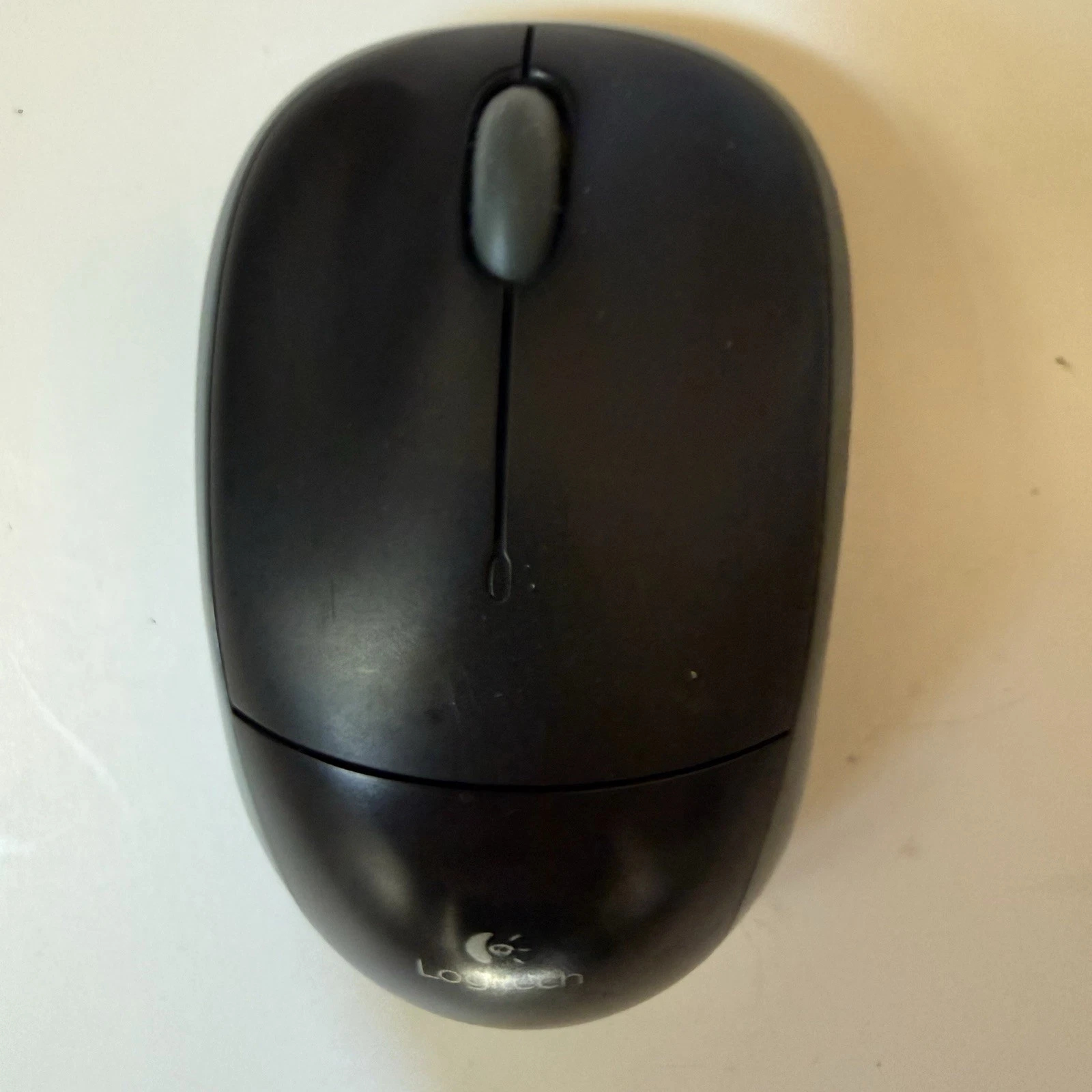 1 Logitech M215 Wireless Mouse USA Pre-Owned | Compact USB Mouse
