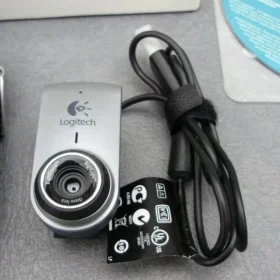 Logitech QuickCam Deluxe for Notebooks (Model V-UBV49) | USA Pre-Owned